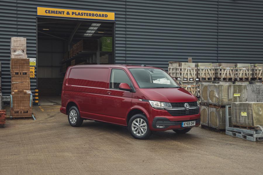  Volkswagen Transporter Van (T6.1) 2020 года  (UK) (фото 25 из 32)